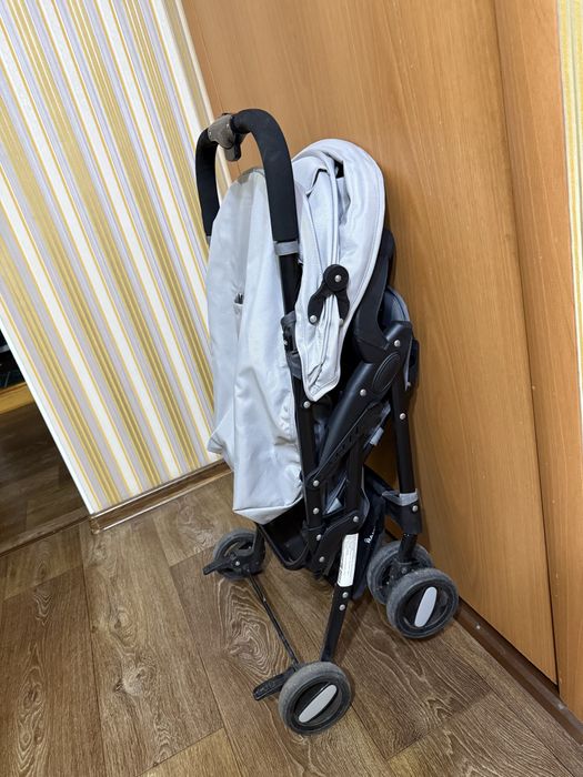 Коляска, легкая, удобная