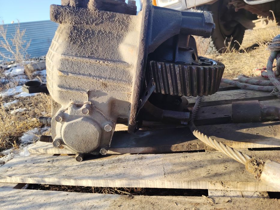 Продам редуктор задний 49 зубьев!