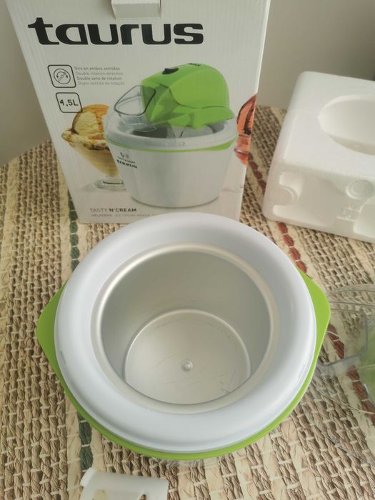 Уред за сладолед TAURUS TASTY N'CREAM