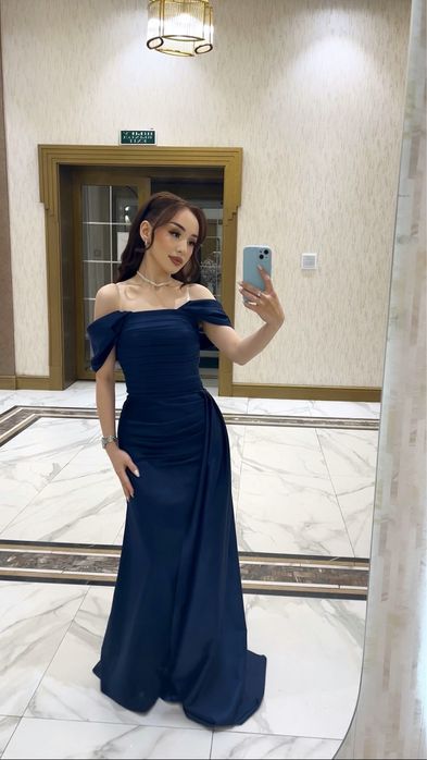 Вечернее платье