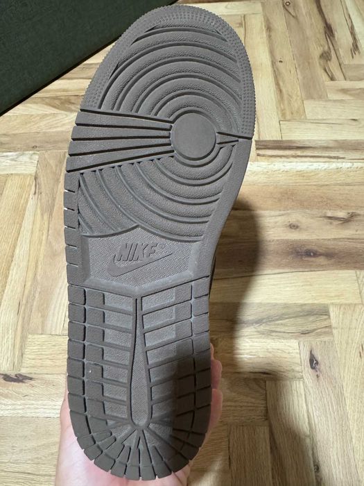 Jordan 1 Retro High OG Palomino