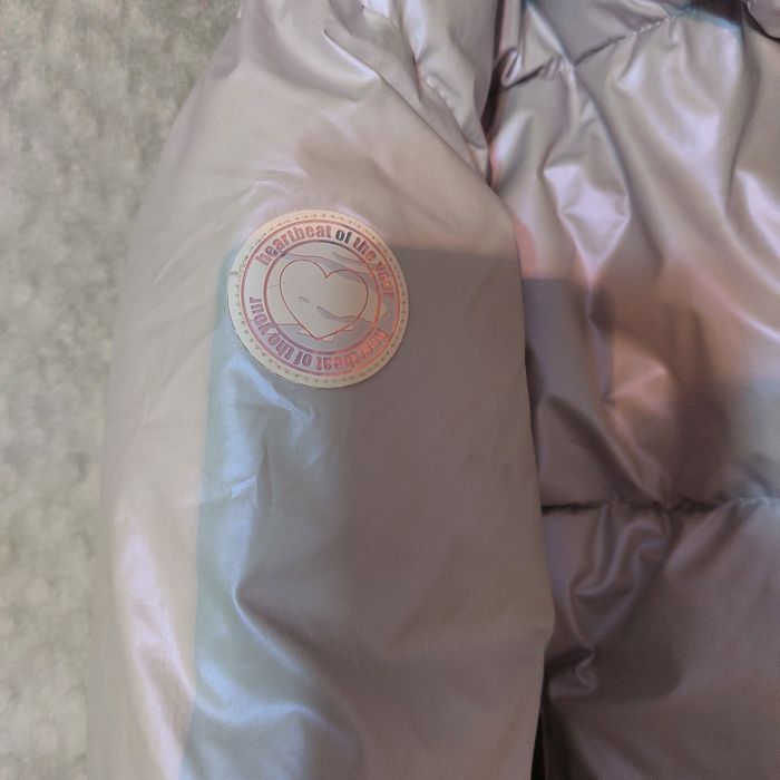 Продам куртку на девочку