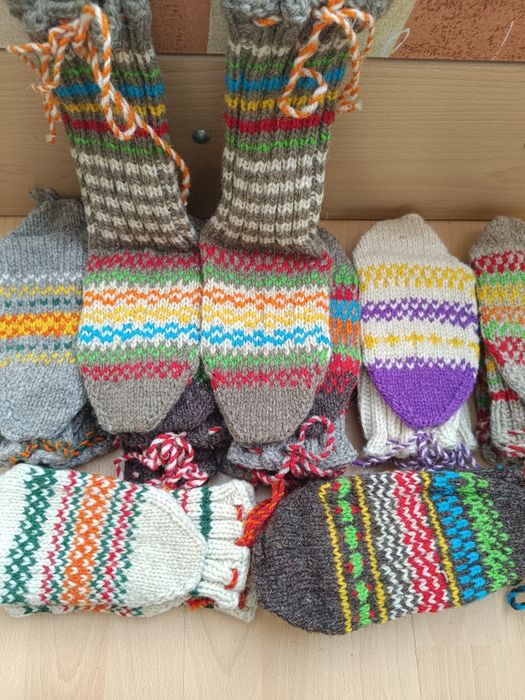 Ръчно изработени плетени чорапи