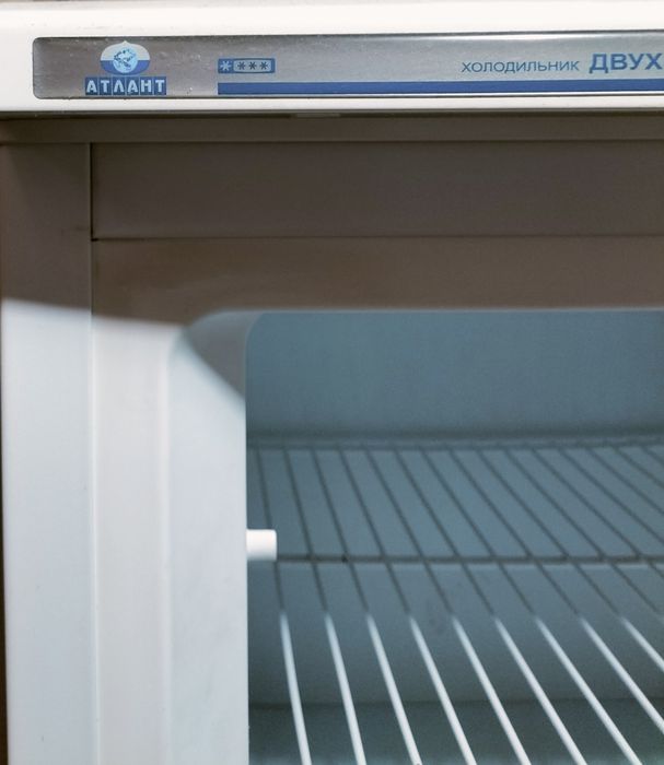 Продам не рабочий холодильник