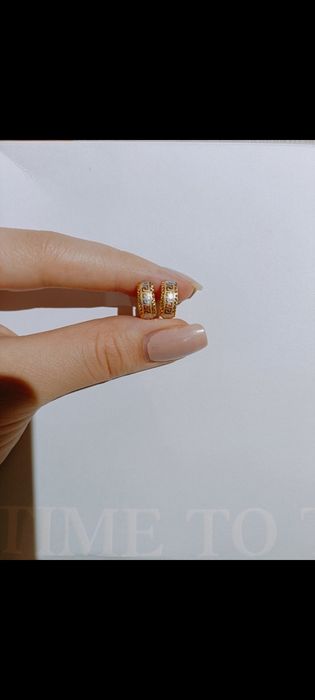 ЗОЛОТЫЕ СЕРЬГИ 750 пробы с  греческим узором