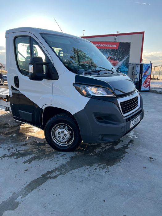 Продавам Пежо Боксер пътна помощ