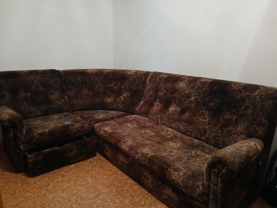 Отдается Угловой диван