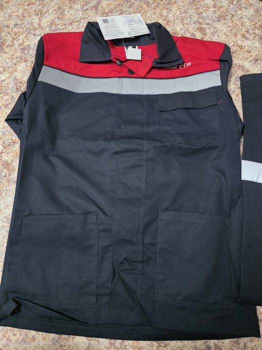 Продаю  рабочий костюм