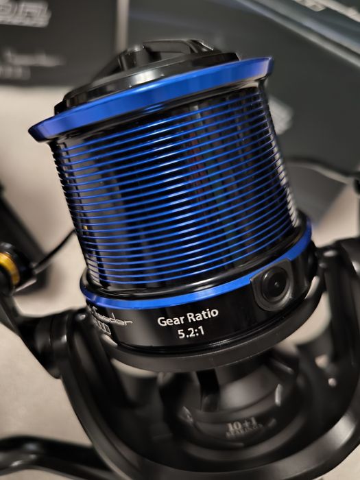 SET 2 Mulinete PRO FL Strategist 8000 10+1 Rulmenti NEW 2024