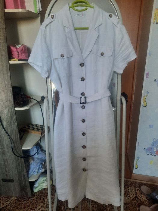 Красивое белое платье