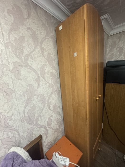 Шкаф шифонер в хорошем состоянии