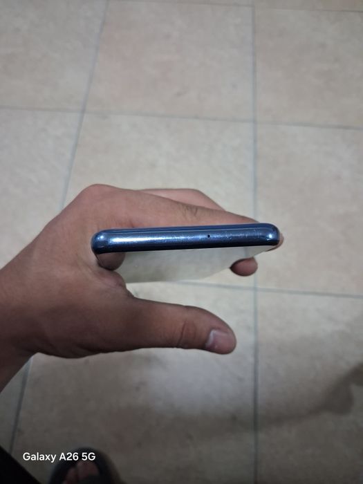 Samsung galaxy M 32 holati ideal