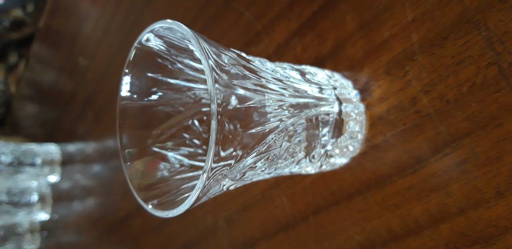 Хрустальные стаканчики.