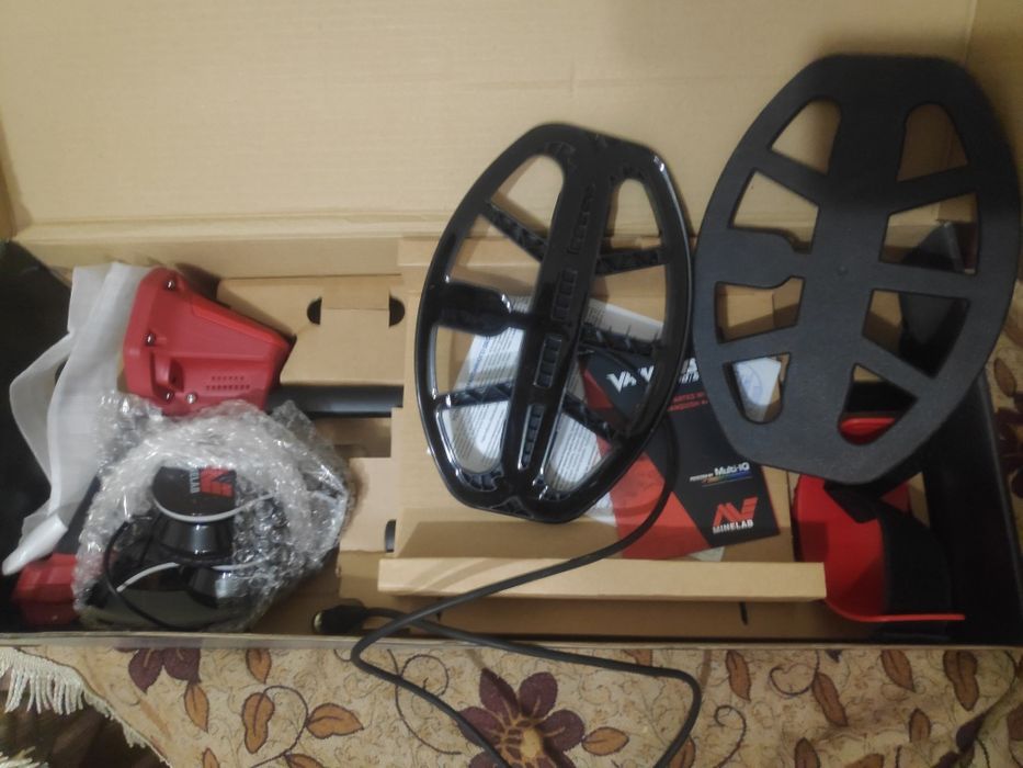 Металлоискатель Minelab Vanquish 440