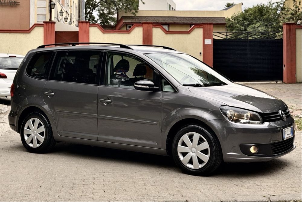VOLKSWAGEN Touran 0 — imagine 2