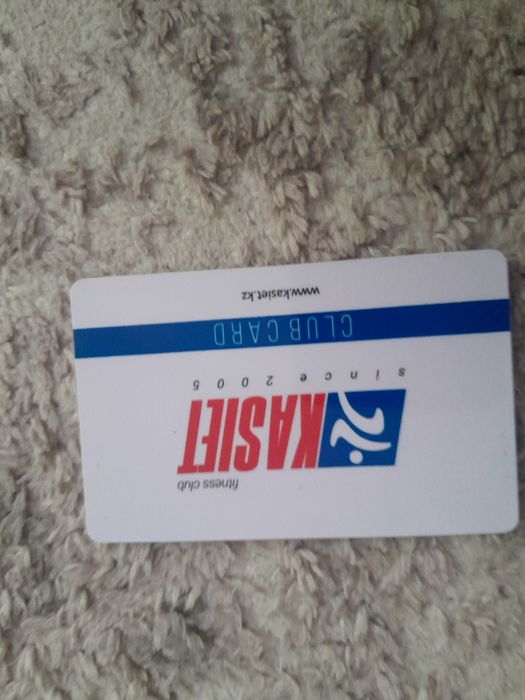 Абонемент в фитнес клуб