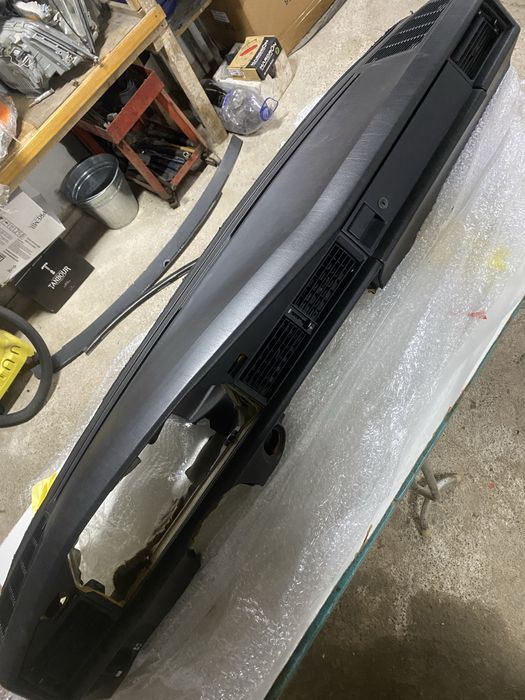 Мерседес w201 (190) торпеда