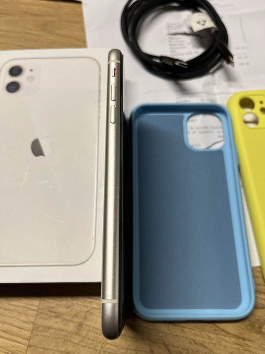 iPhone 11   64GB
