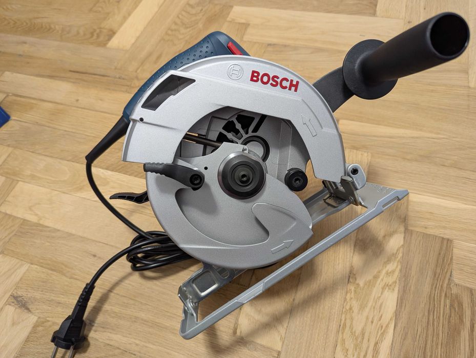 Fierastrau circular Bosch 165mm 1200W