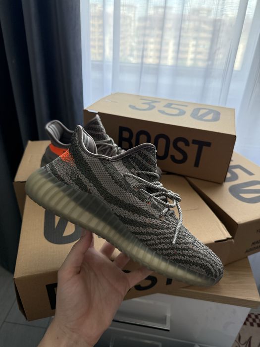 Adidas Yeezy 359 v2 Beluga