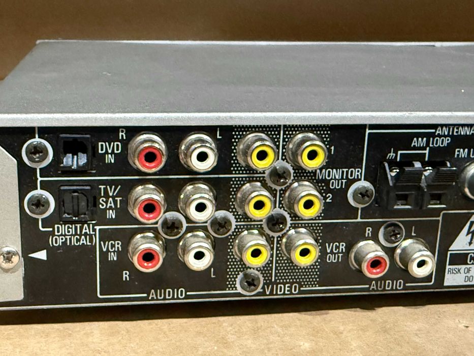 Ресийвър Pioneer VSX-C300 с дистанционно и колони
