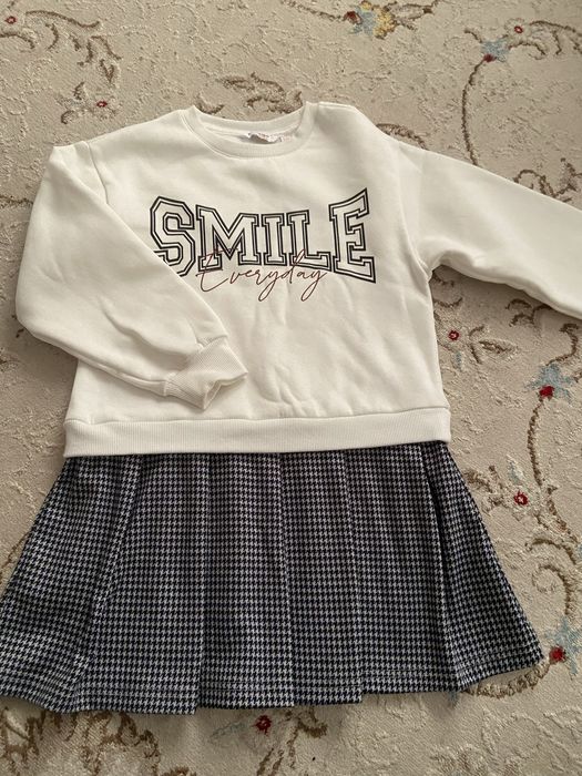 Брюки и платье для девочек