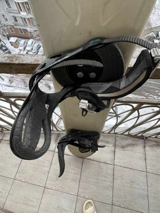 Доска с креплением для сноуборда