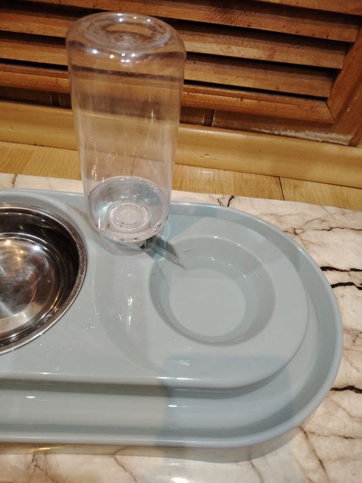 Поилка для собак и кошек