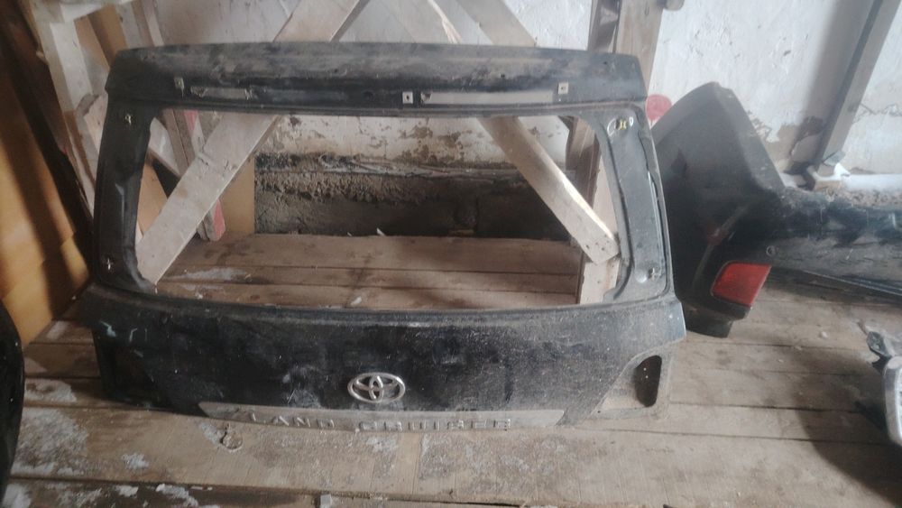 Запчаст таёта 200