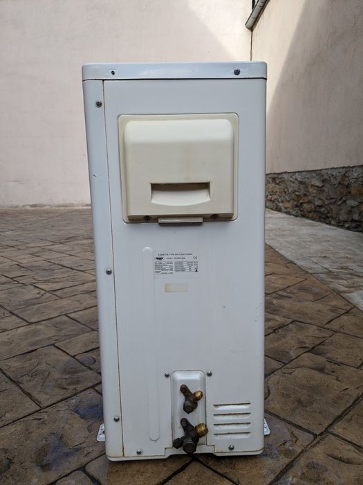 Таванен климатик Osaka 24-ка