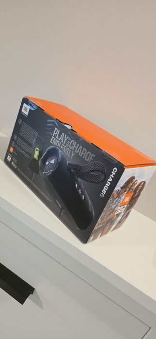Boxa speaker  JBL Charge 6 nouă , sigilata. Pret fix. Nu insistați
