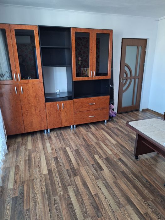 Apartament Semi-Decomandat 360€ Strada Lungă nr. 76, Sibiu, Romania