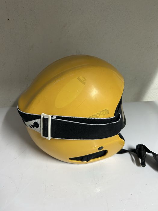 Ски каска + ски очила