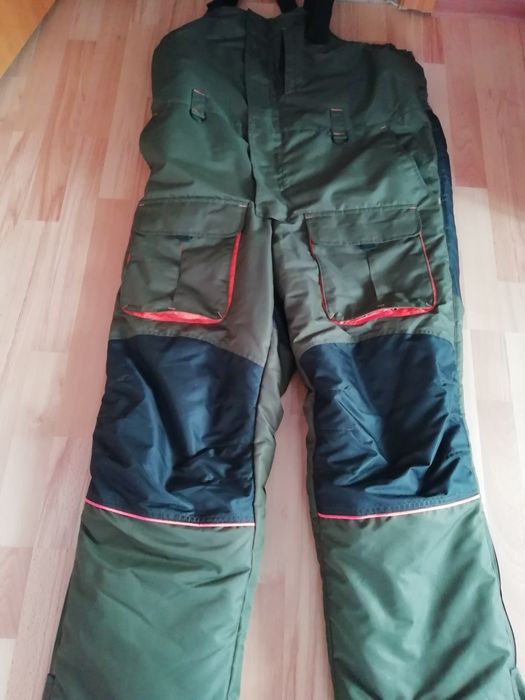 Продам костюм хорошего качества.