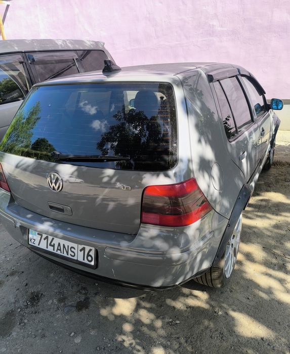 Продам Golf 4, механика, 1.8
