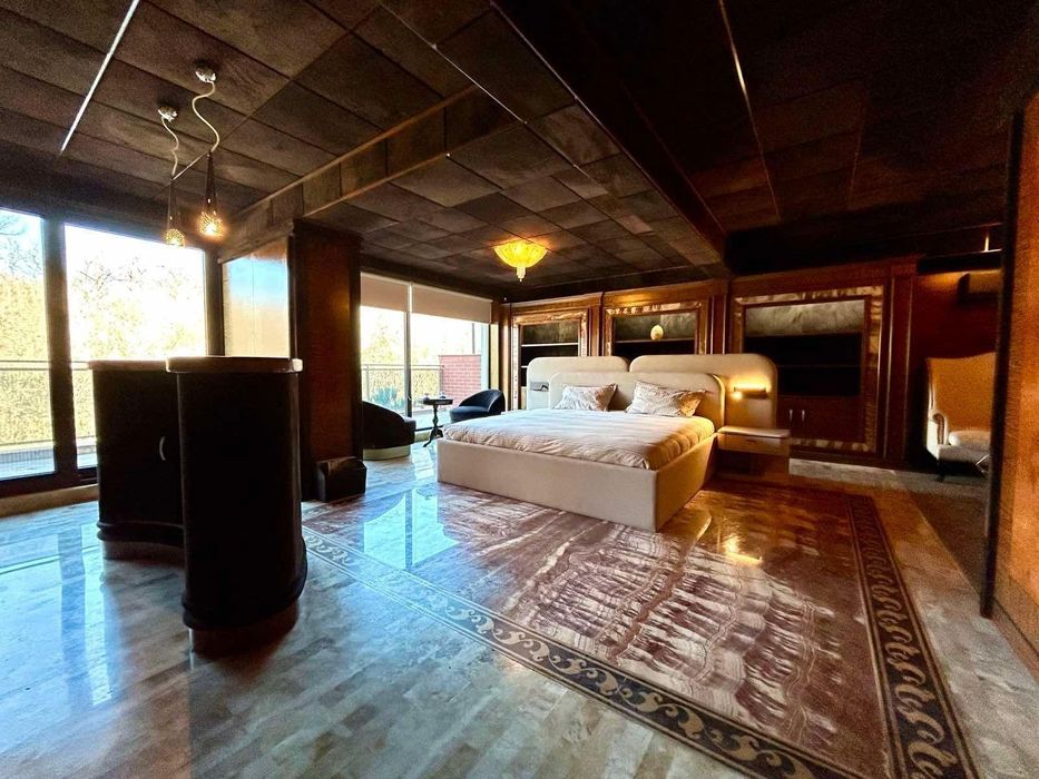 Дава се под наем Многостаен апартамент в Пловдив, Христо Смирненски - 277 кв.м за 1097.01 € - Снимка #5