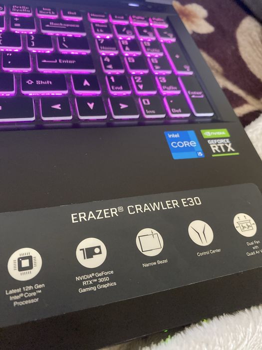 Laptop Gaming Medion Erazer Crawler E30 – i5-12500H / RTX 3050 / 16GB RAM / 1.5TB SSD