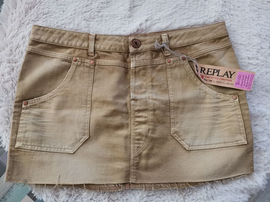 Нова пола Replay