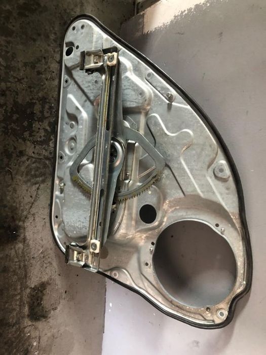macara manuala  stanga spate ford focus 2 break