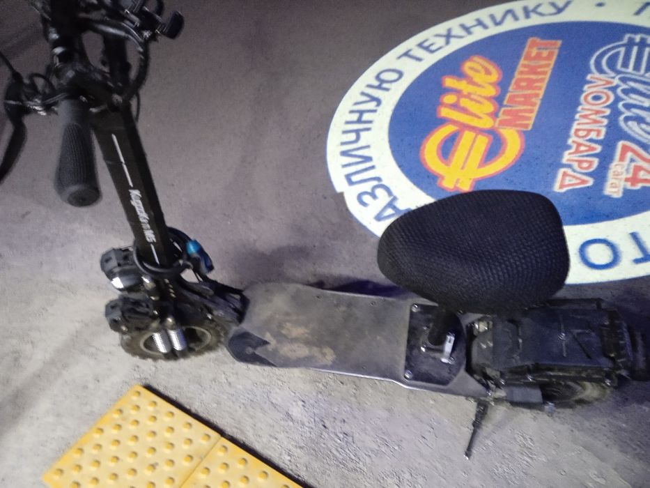 Продам самокат срочно