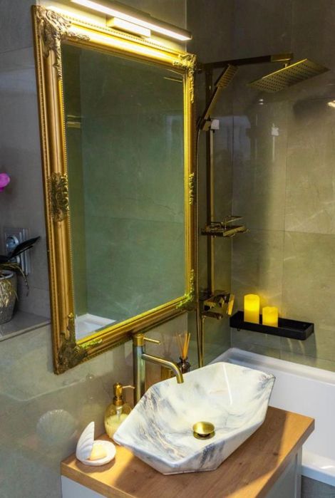 PF inchiriez apartament cu 2 camere, situat în cartierul Manastur, Cluj-Napoca.