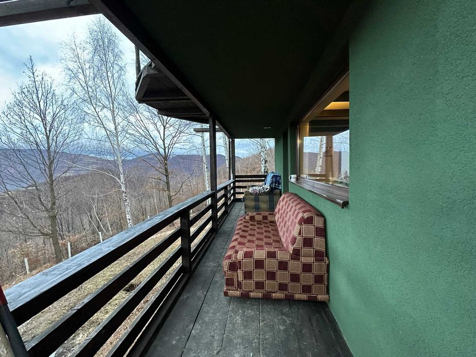 Cabana pentru cupluri, cu ciubar Jacuzzi la  Muntele Rece