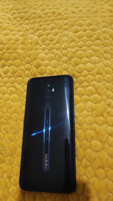 Продам смартфон орро reno 2z флагман.