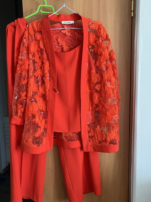 Костюм-тройка брючный