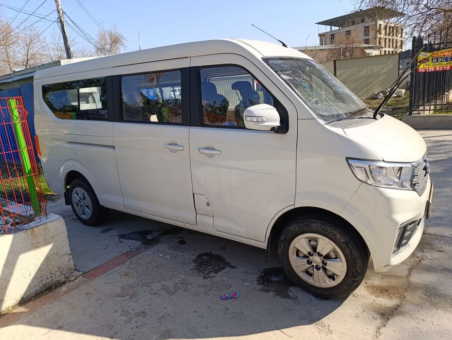 Продаётся микроавтобус Changan S64