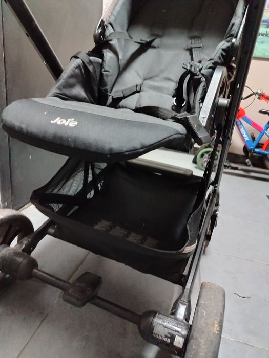 Прогулочная коляска Joie Chrome