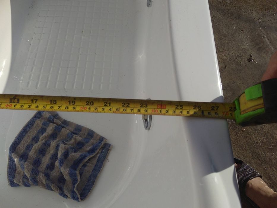 Cada baie cu hidromasaj