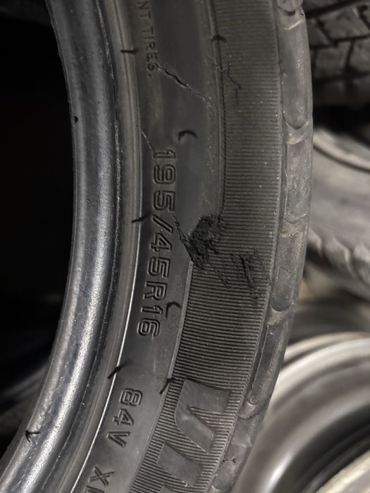 195/45/16 покрышка