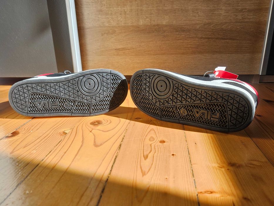 Чисто нови зимни маратонки с подплата Fila