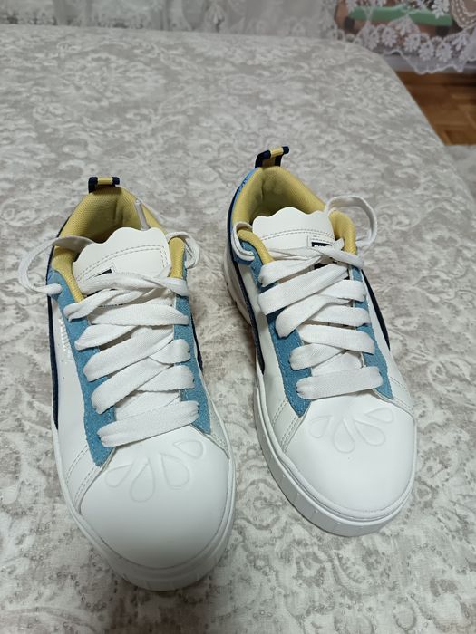 Adidași Puma fete